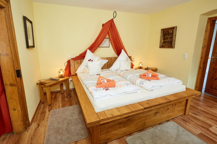 Zimmeransicht Mäusezimmer, Hotel Am Eifelsteig, Neroth