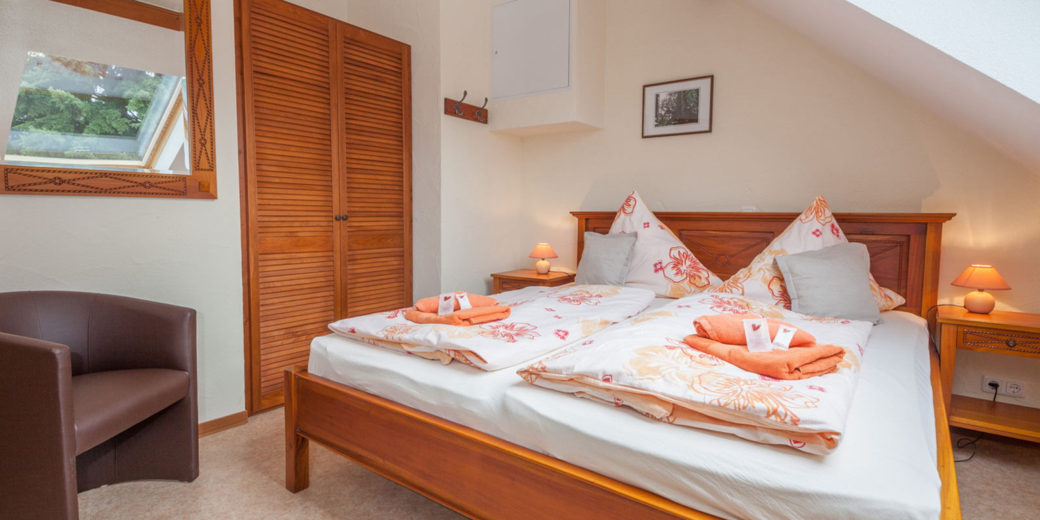 Zimmeransicht kleines Familienzimmer, Hotel Am Eifelsteig, Neroth